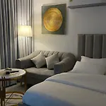 شقة مميزه وانيقه حي حطين دخول ذاتي